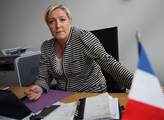 Le Penová kritizovala Merkelovou za přijímání uprchlíků. Němci si tak prý najímají otroky