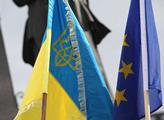 Ukrajina hodlá vstoupit do NATO, oznámil premiér Jaceňuk