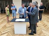 Ministru Staňkovi a Národní knihovně se povedl úspěšný nákup vzácného historického dokumentu