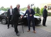 Prezident Miloš Zeman zavítal na předvolební setká...