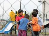 Komunisté souhlasí s vládou. Vyloučené romské děti přednostně do školek