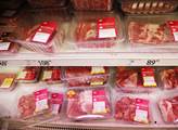 Kauza polského masa se salmonelou má dohru: Někteří obchodníci z obav přestávají v Polsku hovězí nakupovat