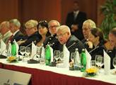 Prezident Miloš Zeman se zúčastnil Kulatého stolu ...