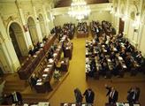Poslanci začnou jednat o rozpočtu i Zemanem vetovaných zákonech