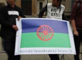 Romové uspořádají vlastní demonstraci, aby si zajistili bezpečí