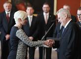 Na summit NATO příští měsíc přijede prezident Zeman, oznámila ministryně Šlechtová