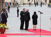Čekání na příjezd slovenského prezidenta