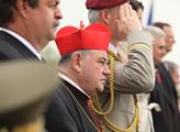 Velcí zloději jsou v Česku bráni za "šikuly", kritizuje kardinál Duka