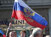 Rusko ohrožuje bezpečnost Evropy, říká britský ministr obrany. Moskva to odmítá