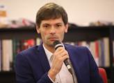 Petr Štěpánek vypráví: Jak obnažující se doktor Hilšer vydrbal se zákony i voliči