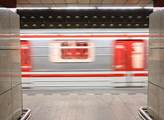 Dolínek vyzval k přijetí novely, která by dovolovala provozovat metro bez řidičů