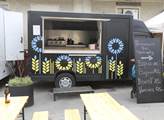  Zahájení provozu food trucku s ukrajinskou kuchyn...