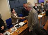 Prezident Zeman přijal demisi Jourové. Čeká ji slyšení v europarlamentu