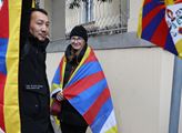 Demonstrace proti okupaci Tibetu Čínou před čínsko...