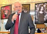 Zeman bude znovu kandidovat, tak nemá smysl, aby kandidoval někdo proti němu, tvrdí Václav Klaus