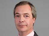 Šéf UKIP Nigel Farage splnil slib a po neúspěšných volbách rezignoval