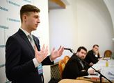 Pět priorit, jinak odchod České republiky z EU. Takto hovoří mladý kandidát od Svobodných