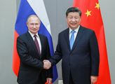 Rusko a Čína chtějí vyvážit „zhoubný globální vliv USA“. Padla dohoda