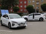 ČEZ: Havířov sází na elektromobily, v dresu města budou jezdit dva vozy Hyundai IONIQ