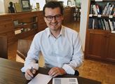 Filip Šebesta:  Obálky s hlasy se bez známek neobejdou aneb Dva poslední volební střípky