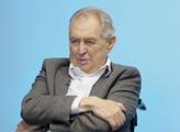 Ztratil nervy. Ví, že prohraje. Od Miloše Zemana přišel poslední kopanec Fialovi