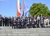 Premiér Sobotka uctil v Terezíně památku obětí druhé světové války
