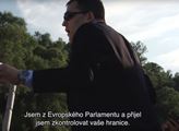 Mimořádné VIDEO z Bruselu: „Český europoslanec udělal fatální chybu. Co to jako bylo, co to mělo znamenat s těmi policajty? Co to na tý nahrávce předvádí?!“