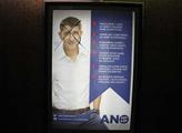 Škrtlý Babiš na předvolebním plakátu hnutí ANO