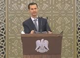 VIDEO ,,Celý den jsem nejedl." Bašáru Asadovi se při projevu udělalo mdlo