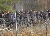 Útoky, cílené. Migranti z Běloruska: Generál vidí vývoj, který nechcete