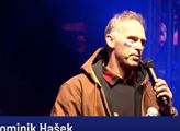 „Fracek Babiš!“ udeřil Dominik Hašek, který možná bude kandidovat na prezidenta