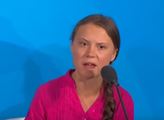 VIDEO „Pravidla musí být porušena,“ vyzvala Greta. Neuvěříte, co pak aktivisti provedli