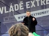 „Za pár měsíců může hrozit vystoupení z EU a NATO.“ Ludwig začal hrozit