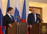 Medveděvova návštěva v Praze. Jásot, nebo důvodné obavy? 