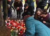 V Uherském Brodě pohřbívají první z obětí střelby v restauraci