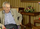 Premiér Babiš jedná v Lánech s prezidentem Zemanem, hovořit by mohli i o demisi ministra Staňka