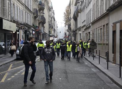 Francouzská televizní rada: Zveřejňování informací o migrantech podněcuje nenávist