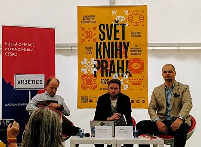 Elitní policista a Spurný z Respektu společně drbali Zemana a Vrbětice