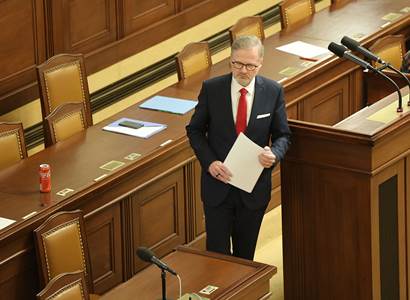 Vladimír Ustyanovič: Premiér Fiala by měl vyvěsit bílou vlajku nad Strakovkou