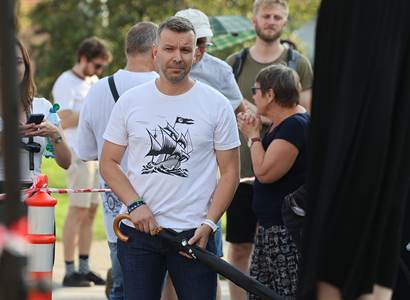 Kolaja (Piráti): Babiše, Fica a Orbána pojí nenávist k nezávislým médiím