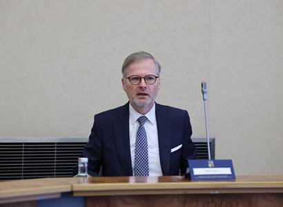 Srabe, odstup. Pod šéfem ODS Fialou se zakývala židle