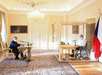 Prezident Zeman: Komunikace mezi prezidentem a vládou je nesmírně důležitá