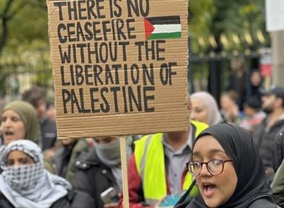 „Zabít Izraelce – v pořádku.“ Novinář v Británii slyšel na vlastní uši. A ještě horší věci