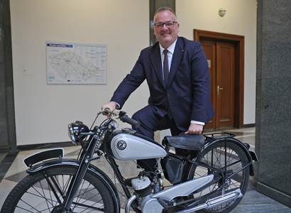 Ministr Bednárik: „Budou vás kritizovat, ať rozhodnete jakkoliv.“