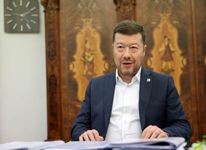 Okamura a „nový vítr“: Žádné peníze českých občanů na válku