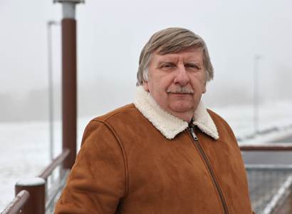 Muniční iniciativa? Ta plechovka s červy dost smrdí. Počítali jsme s Fidlerem náboje