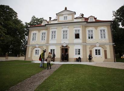 Institut Václava Klause zůstává důsledně nestranickou institucí