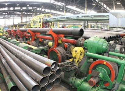 LIBERTY Ostrava instalovala novou linku pro dokončující úpravy trubek pro petrochemický průmysl