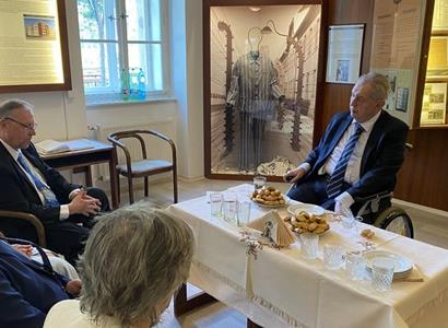 „Za prvé zbabělost. Za druhé neznalost.“ Miloš Zeman v Brně sekl Vystrčila
