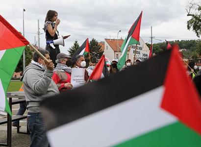 Mír v Palestině ano. Ale tohle ne! Incident na letišti v Dagestánu má dohru